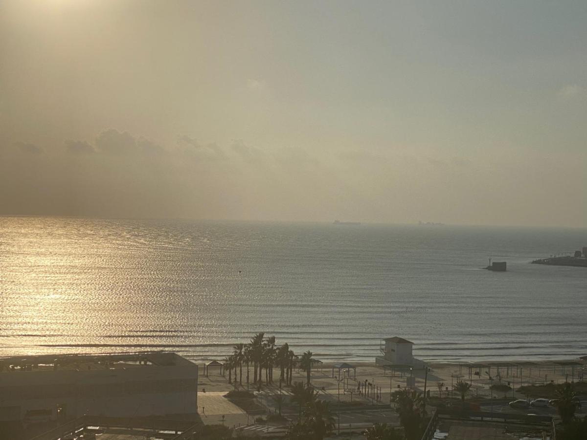 Acre Sea View 11Th Floor Apartment Exteriör bild