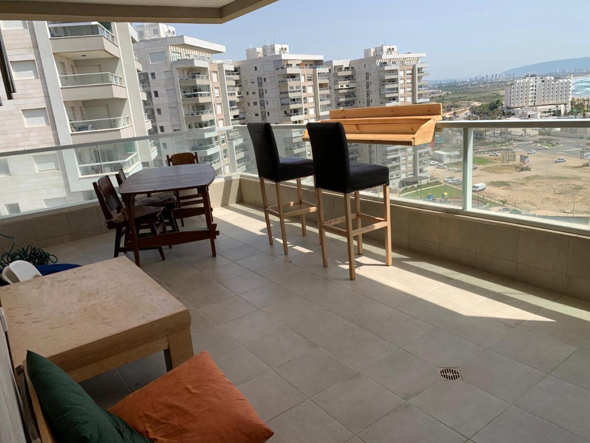 Acre Sea View 11Th Floor Apartment Exteriör bild
